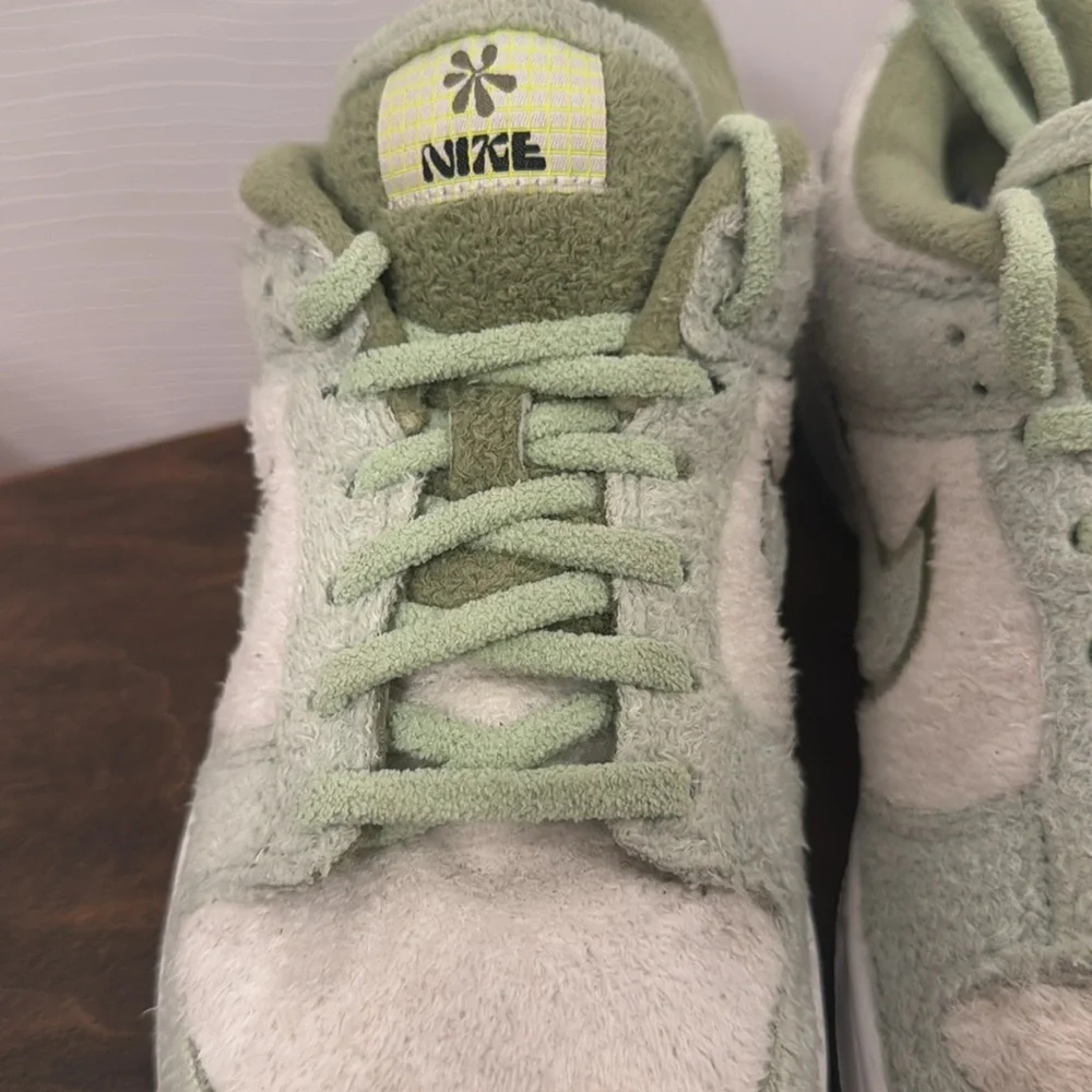 Fleece Honeydew Nike Dunks
